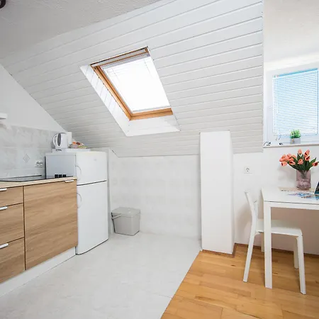Apartament Top-floor In Center Trogir