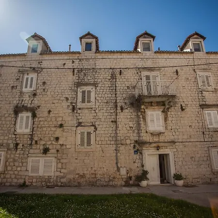 Διαμέρισμα Top-floor In Center