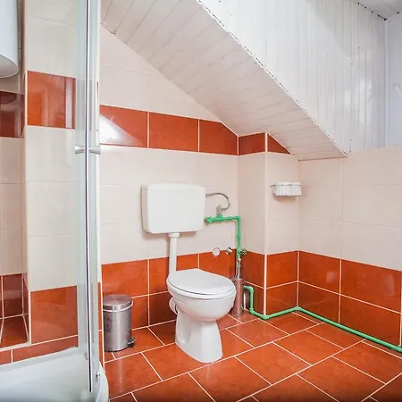 Διαμέρισμα Top-floor In Center Τρογκίρ