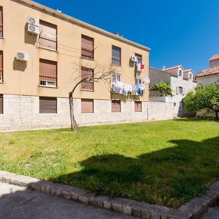 Top-floor In Center Apartmán *